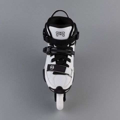 Rodin、noir et blanc king-snowboard-bindings-2024.jpg